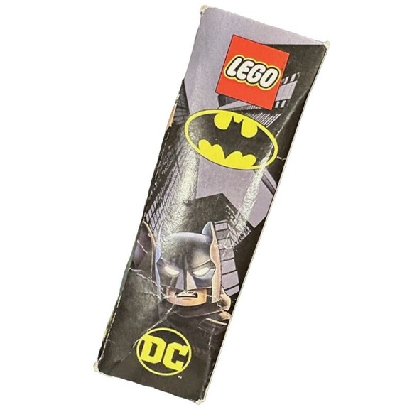 LEGO Super Heroes: Bat boat The Penguin Pursuit! (76158) DAMAGED BOX - Picture 3 of 4